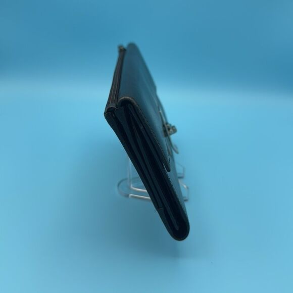 GUCCI-vintage black with silver hardware soft leather long wallet-clasp closure - Picture 3 of 10